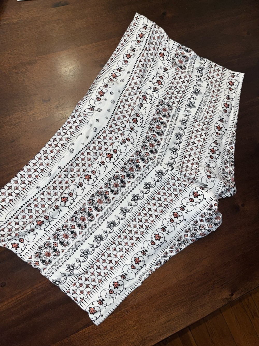 N2N Provence Lounge Drawstring Shorts - Picture 7 of 9